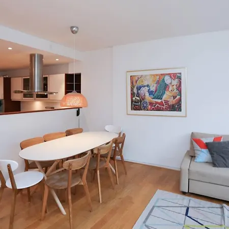 Bright, High-end 3 Bedroom Apt - Prime Location 哥本哈根